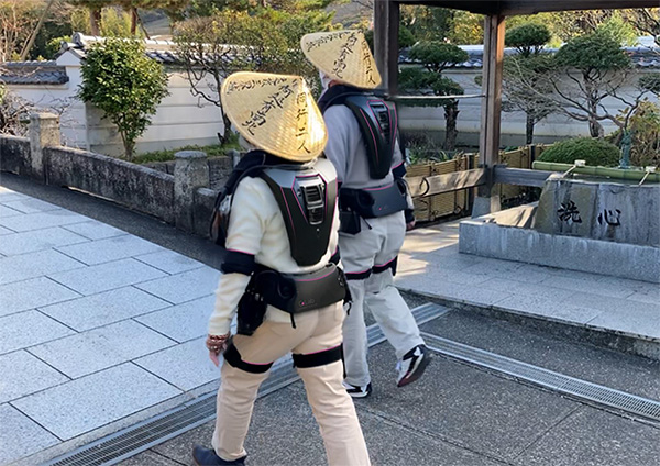 ロボット×街歩きによる
バリアフリー観光